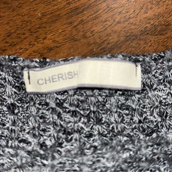 Cherish Gray Textured knit Swing Top. Women's Large - Picture 5 of 6